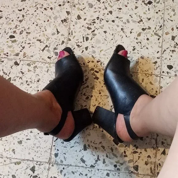 AVBL Franco Sarto Black Leather Peep Toe Mules - US7M / UK5/ EU38 - Picture 6 of 10